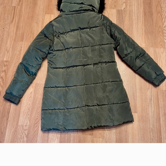 Olive Green Puffer Jacket - Picture 4 of 6